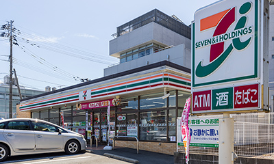 セブン-イレブン熊本帯山4丁目店(徒歩4分・約300m)